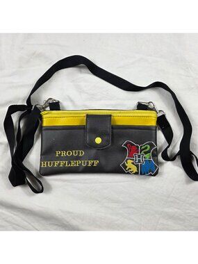Harry Potter Proud Hufflepuff Crossbody Bag Adjustable Strap Yellow Black